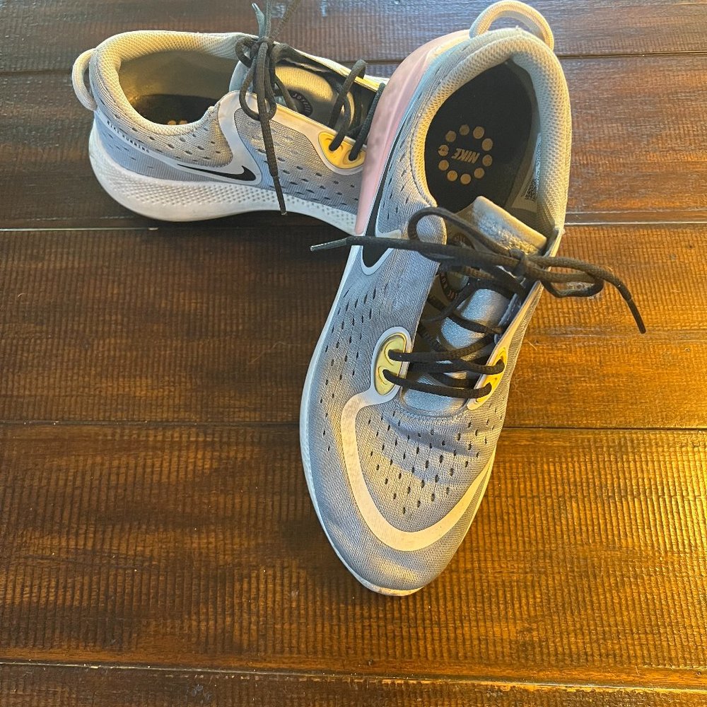 Nike Joyride Dual Run Gray/BlueTennis Shoe Size 8.5